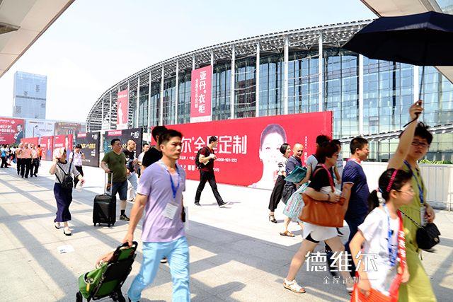 參展第十八屆建博會(huì)，來(lái)德維爾免費(fèi)體驗(yàn)VR，約不約？